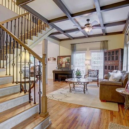 Sleeps16, Spacious Home, Close To Downtown, Beltline, And Walk To Restaurants, 75" Tv, 2 Person Jacuzzi, Ping Pong Atlanta Esterno foto