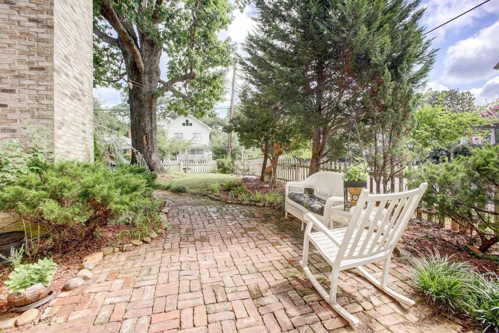 Sleeps16, Spacious Home, Close To Downtown, Beltline, And Walk To Restaurants, 75" Tv, 2 Person Jacuzzi, Ping Pong Atlanta Esterno foto