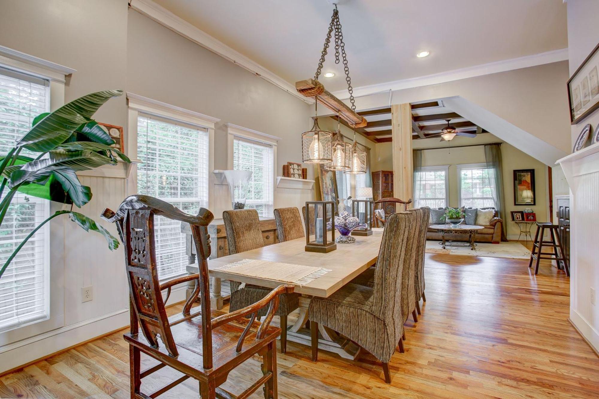 Sleeps16, Spacious Home, Close To Downtown, Beltline, And Walk To Restaurants, 75" Tv, 2 Person Jacuzzi, Ping Pong Atlanta Esterno foto